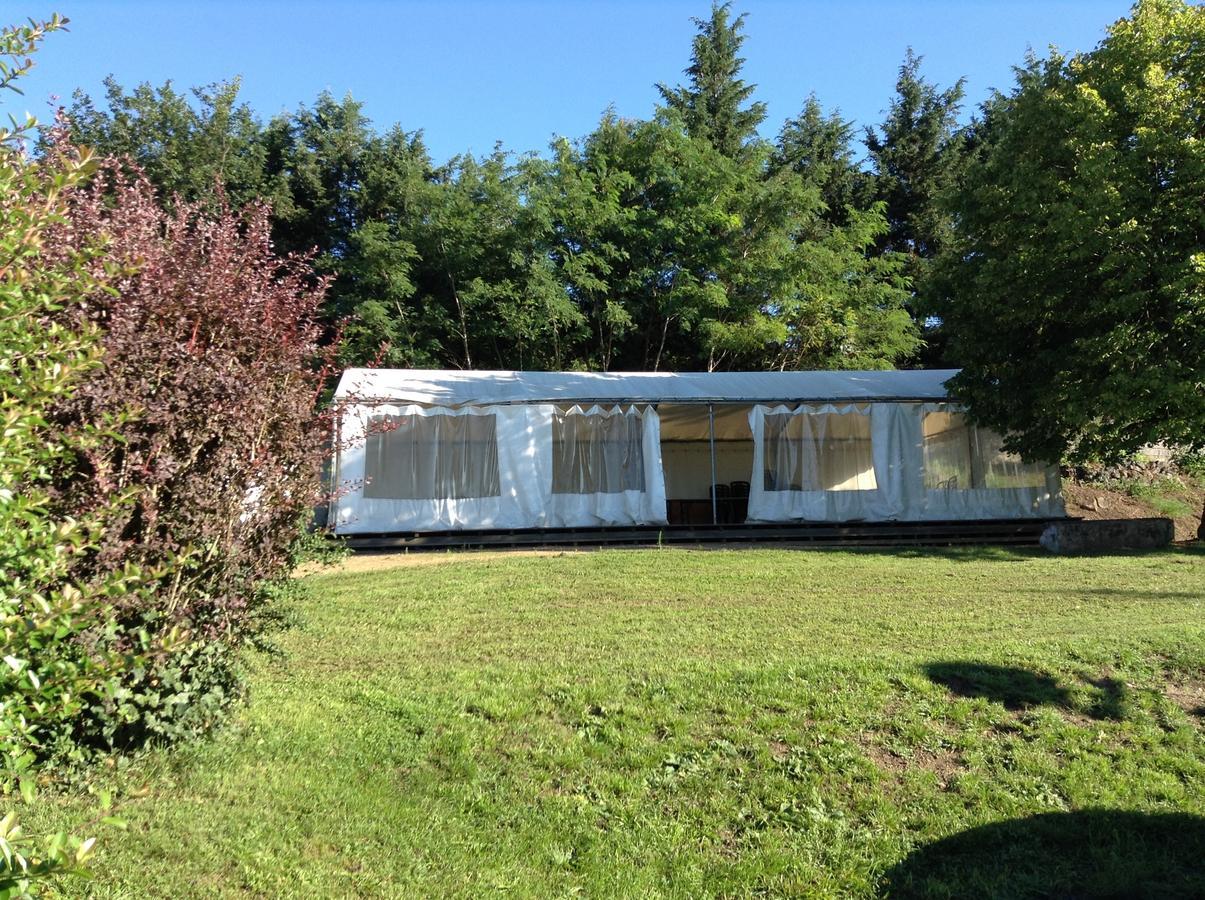 La Chaumiere Des Vigneaux Hotel Исуар Екстериор снимка